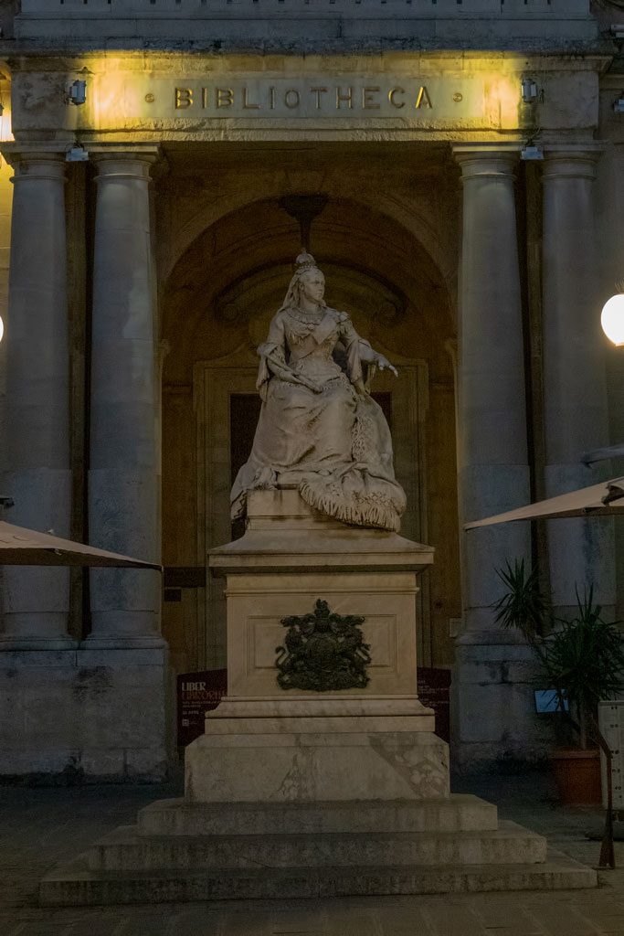 Valletta Statue