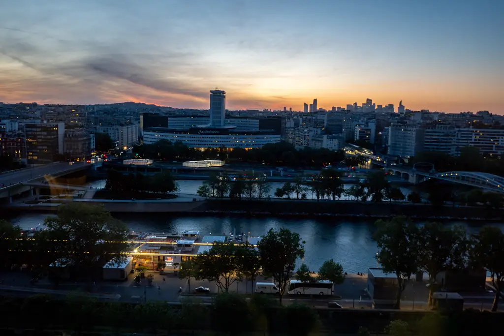 2026-04-29---01-Paris---View-from-hotel